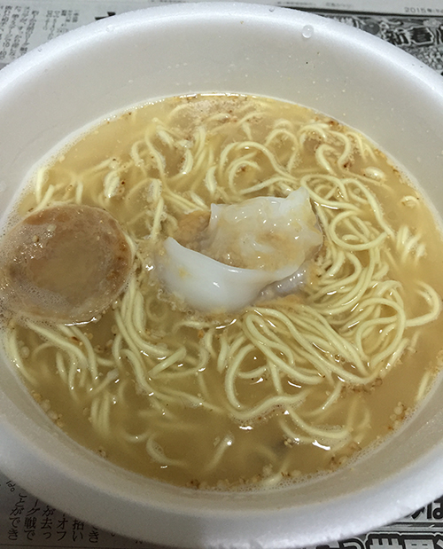 博多でみつけた背脂とんこつラーメン