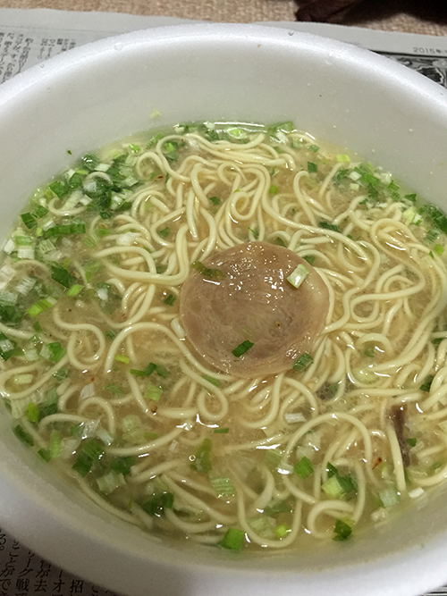 博多でみつけた背脂とんこつラーメン