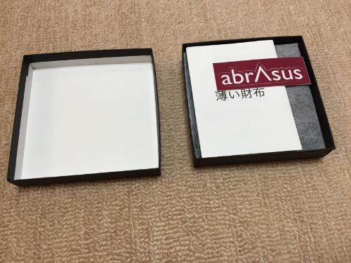 abrAsus（アブラサス） 薄い財布 パッケージ