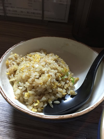 麺や 輝の穴 半チャーハン