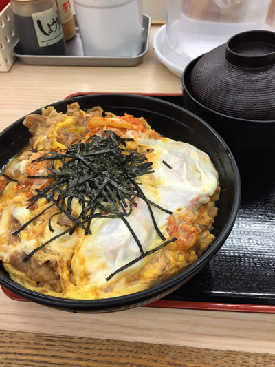 松屋 キムチ牛とじ丼